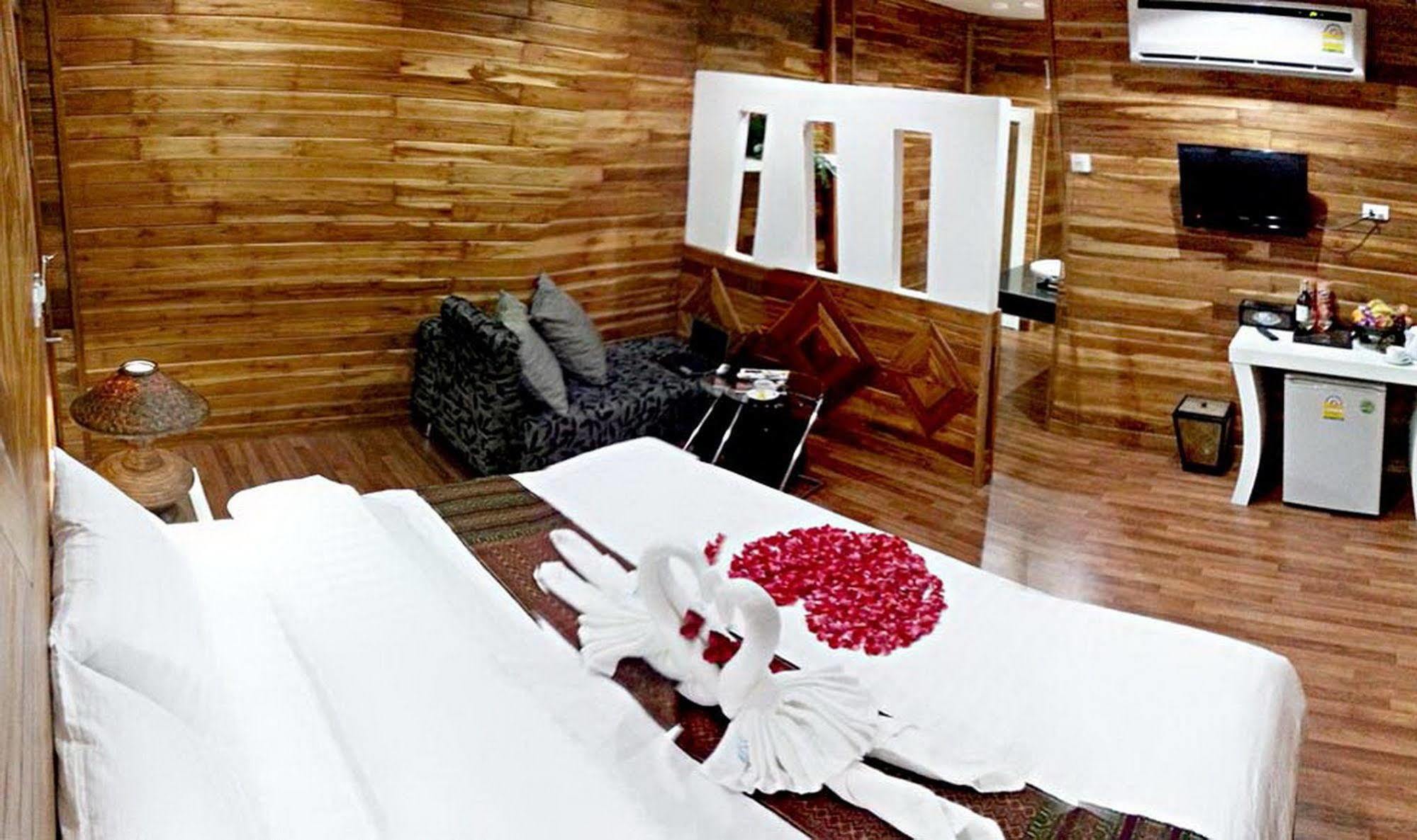 Phuvara Boutique Aonang Ao Nang Екстер'єр фото